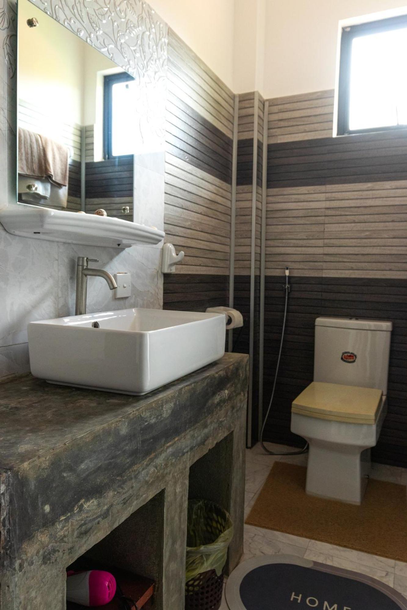 Srimany Bed & Breakfast Mirissa Dış mekan fotoğraf